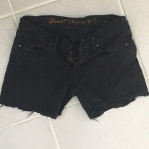 Levi’s cut off black jean shorts - size 26